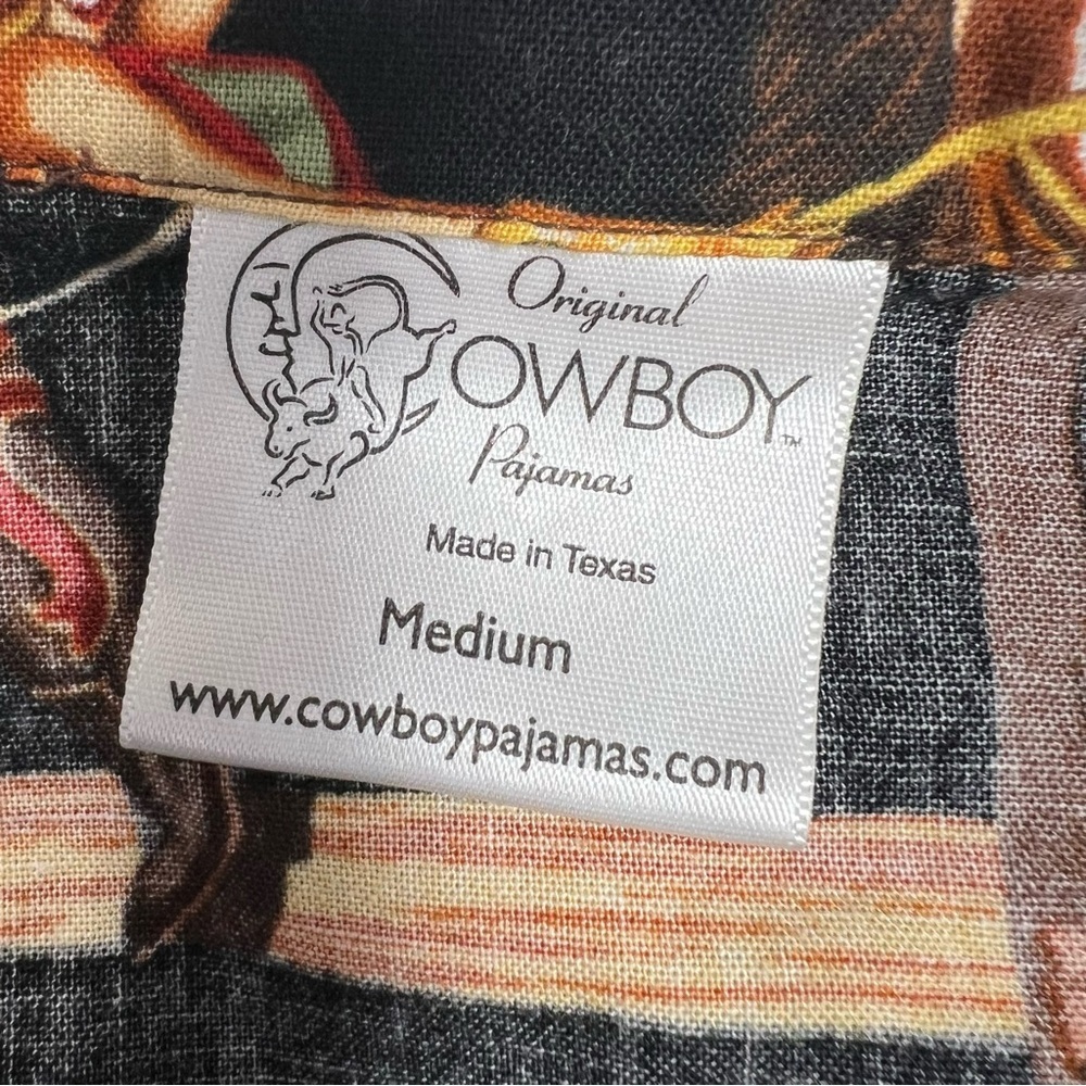 Vintage Cowgirls Night Shirt by Cowboy Pajamas - Picture 4 of 10
